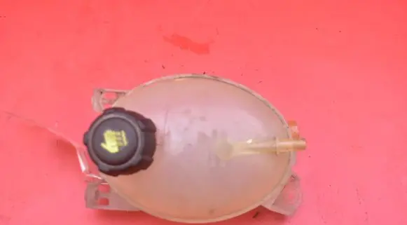 Dacia Dokker Coolant expansion tank/reservoir