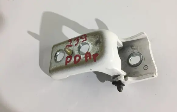 Peugeot Expert Front door lower hinge ES70