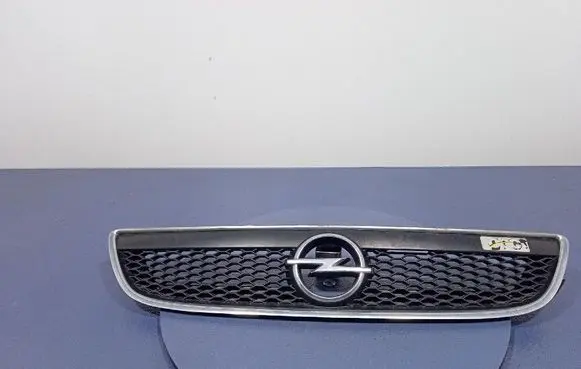 Opel Zafira A Front grill 09270524