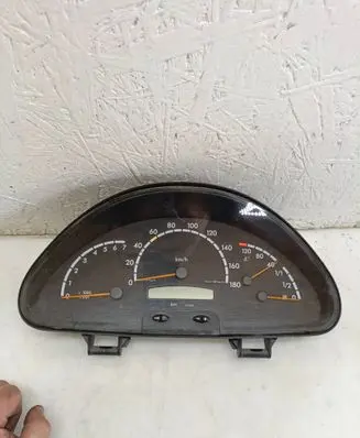 Mercedes-Benz Sprinter W901 W902 W903 W904 Speedometer (instrument cluster) A0014468521 DCA0014468521 110008929060