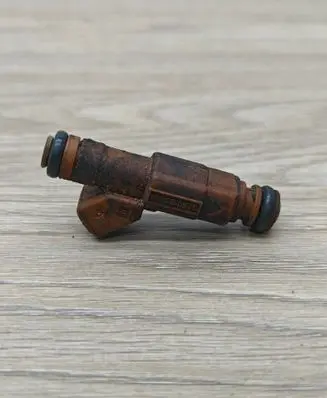 Volvo XC90 Fuel injector 9186340