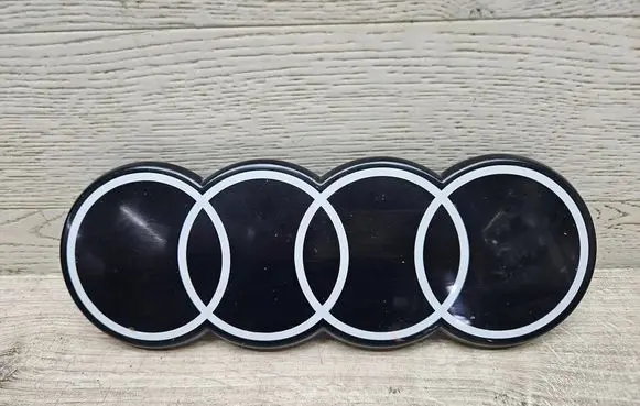 Audi e-tron Manufacturer badge logo/emblem 4KE853605A
