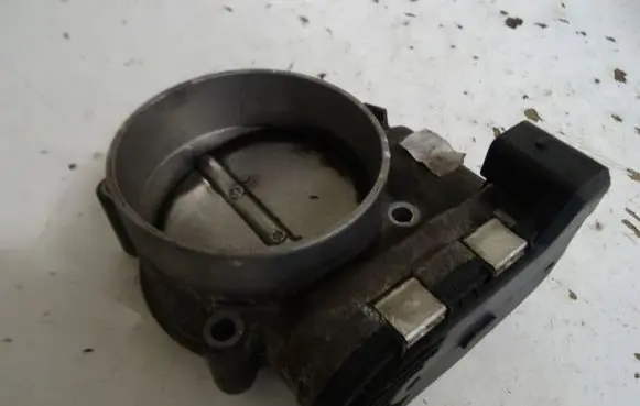 Audi A8 S8 D4 4H Throttle valve 077133062A