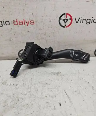 Volkswagen Touran I Wiper control stalk ANP80H024C 8SF0282B