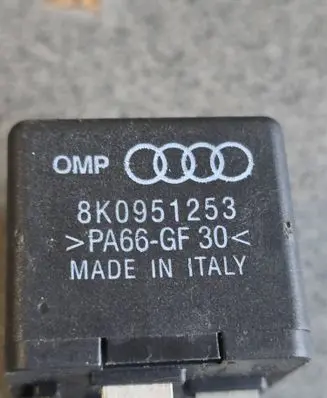 Audi A4 S4 B7 8E 8H Other relay 8K0951253 PA66GF30