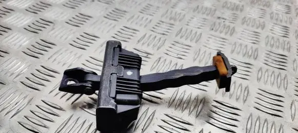 BMW X5 E70 Front door check strap stopper