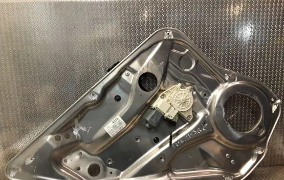 Mercedes-Benz E W212 Rear door window regulator with motor 2125407605 A2125407605