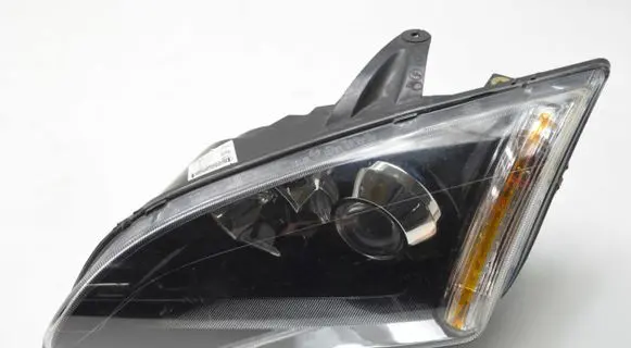 Ford Focus Headlight/headlamp 4M5113W030PE