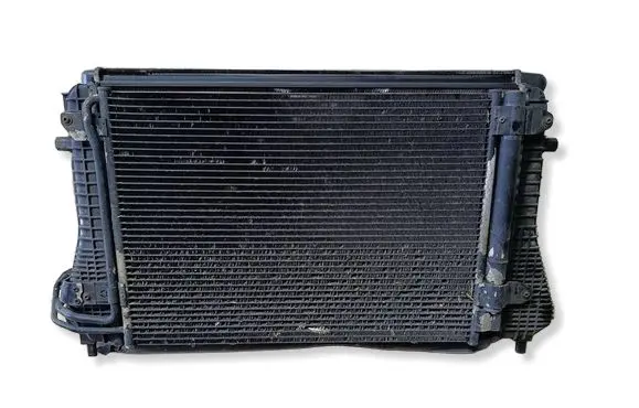 Volkswagen Scirocco Radiator set 1K0145803SS8 1K0121207B 1K0298403A