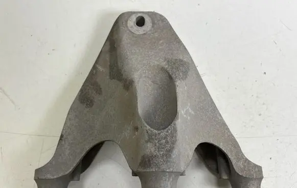 Ford Mustang V Engine mounting bracket BR336037AB