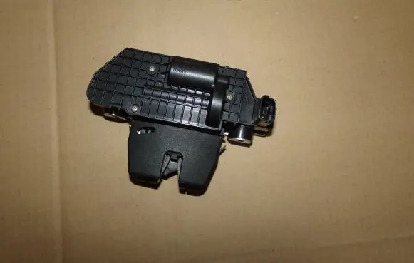Citroen C3 Tailgate/trunk/boot lock/catch/latch