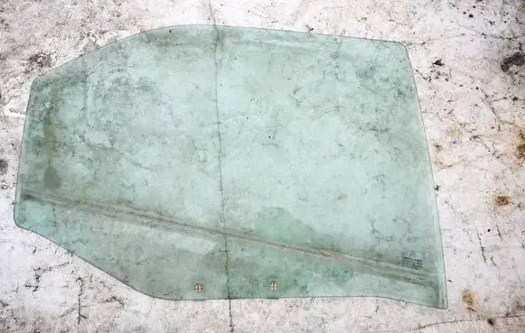 Citroen Xsara Rear door window glass as2