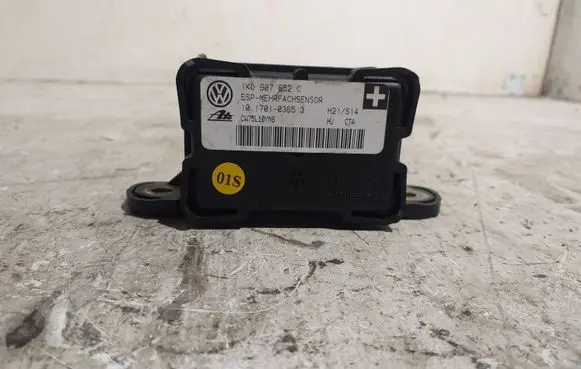 Skoda Octavia Mk2 (1Z) ESP acceleration yaw rate sensor 1K0907652C