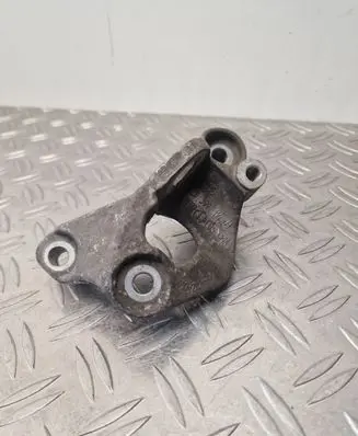 Audi A8 S8 D3 4E Gearbox mounting bracket 4E0399114AF