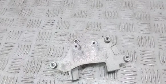 Volvo XC90 Generator/alternator bracket 31367260