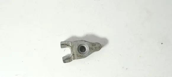 Audi A6 S6 C7 4G Fuel Injector clamp holder 059216K