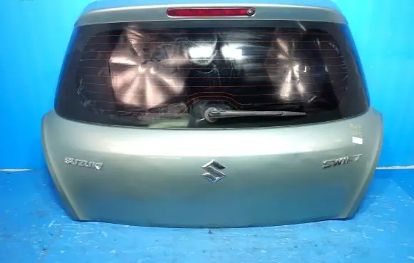 Suzuki Swift II Tailgate/trunk/boot lid