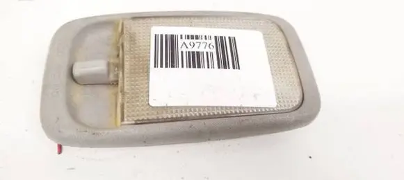 Toyota Avensis T220 Rear seat light