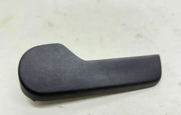 Engine bonnet (hood) release handle