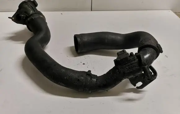 Ford Mondeo Mk III Intercooler hose/pipe