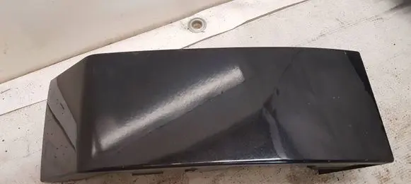 Volvo XC90 Rear/tail light trim molding 8620820