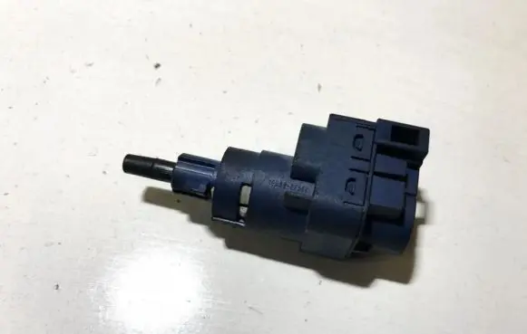 Skoda Fabia Mk2 (5J) Brake pedal sensor switch 6q0927189
