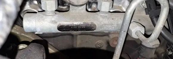 Peugeot 307 Fuel main line pipe 0445214019