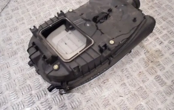 Mercedes-Benz E W212 Air filter box cover 