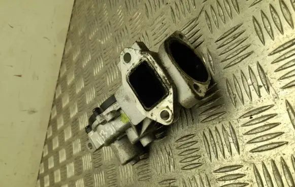 Opel Mokka X EGR valve 55581958