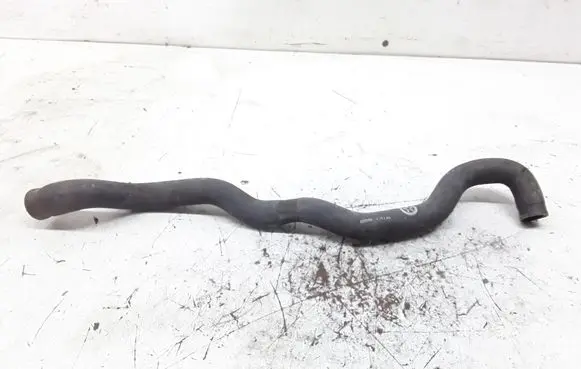 BMW 5 E39 Engine coolant pipe/hose