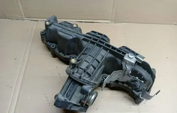 Volkswagen PASSAT B8 Intake manifold 03L129711AL