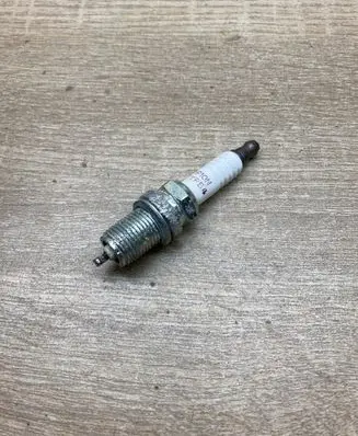 Hyundai Elantra Spark plug RC10PYPB4