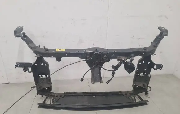 Nissan Qashqai Radiator support slam panel