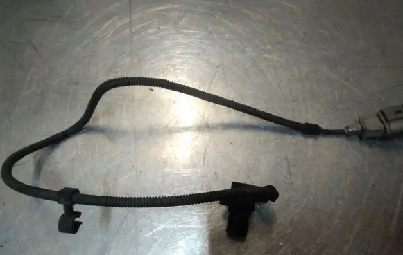 Audi A4 S4 B6 8E 8H Crankshaft position sensor 0261210177