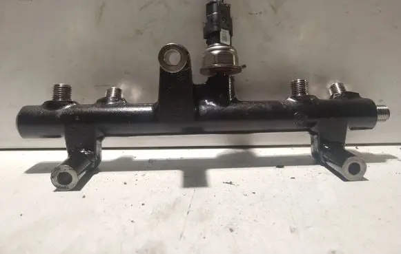 Ford Mondeo MK IV Fuel main line pipe 9681909680