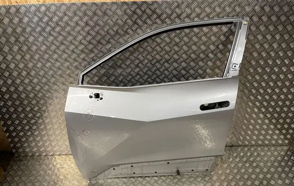Toyota C-HR II Centre console side trim front