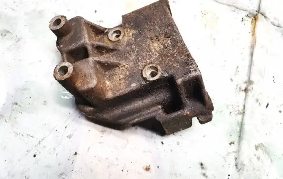 Fiat Punto (176) Engine mounting bracket 7796801