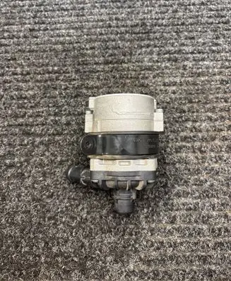 Volvo XC90 Electric auxiliary coolant/water pump 31338399 31368284