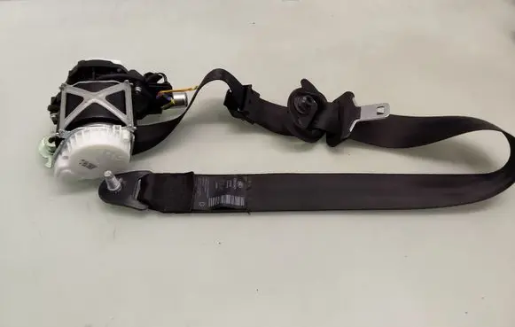 Citroen C5 Front seatbelt 33060320A