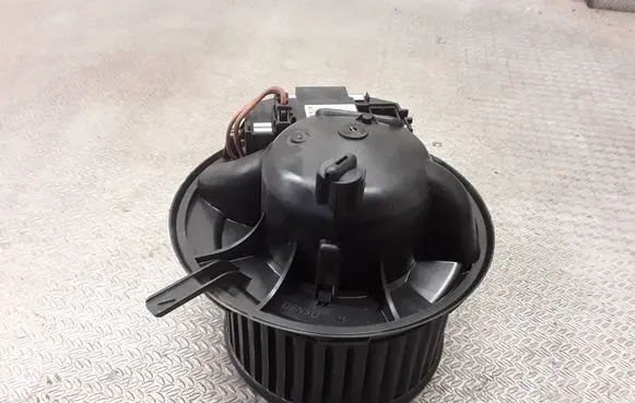 Volkswagen PASSAT B6 Heater fan/blower 3C1820015J