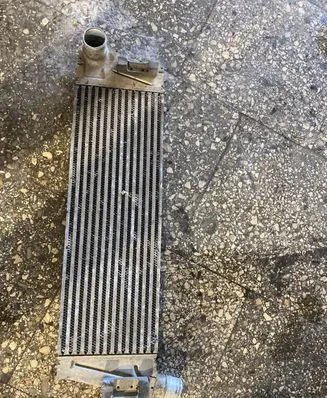Renault Megane II Intercooler radiator 8200115540 0081519 16013020AE013