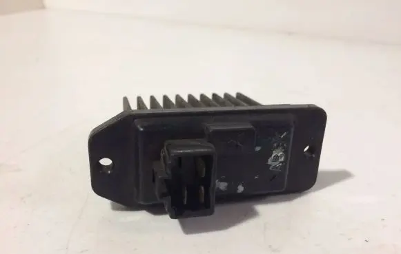 Mitsubishi Galant Heater blower motor/fan resistor MR460293