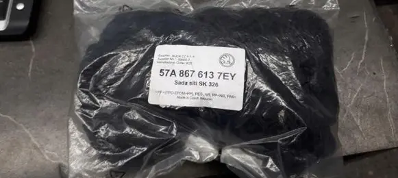 Skoda Karoq Trunk/boot cargo luggage net 57A867613