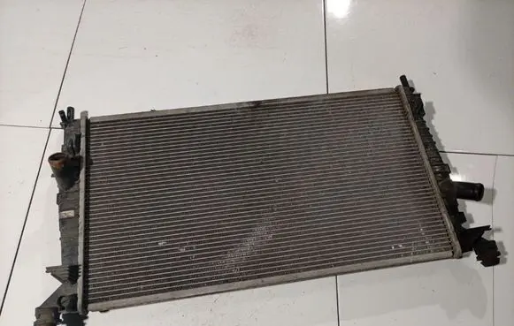 Ford Focus Coolant radiator