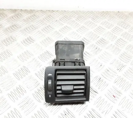 Volvo S40 Dashboard side air vent grill/cover trim 0205041513 Y0112B