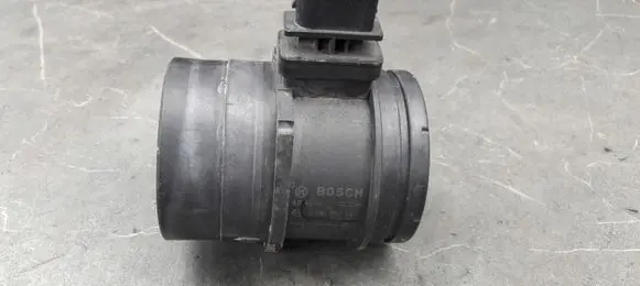 BMW 1 E81 E87 Mass air flow meter 0281002567