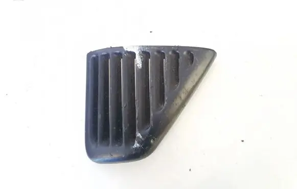Ford Galaxy Dash center air vent grill