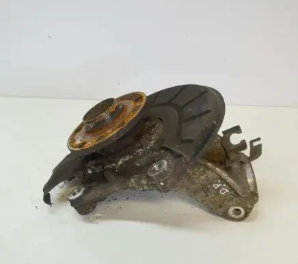 Volkswagen PASSAT B7 Front wheel hub