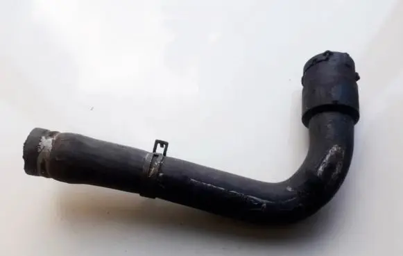 Audi A4 S4 B5 8D Engine coolant pipe/hose 8D0121101K