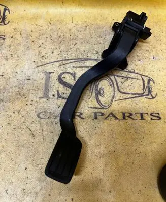 Citroen DS7 Crossback Accelerator throttle pedal 9674829580